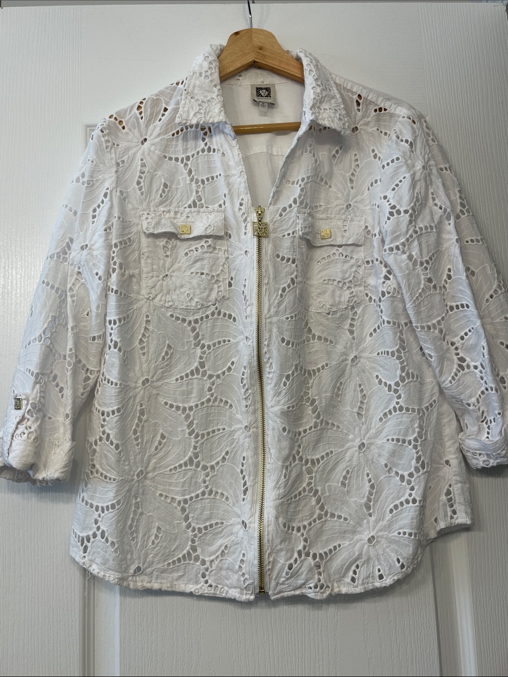 Anne Klein size M White Eyelet Zip Jacket/ top white eyelet lace 3/4 sleeves